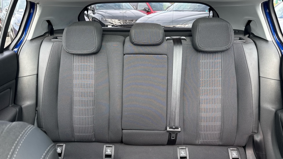 Peugeot 308 1.2 PureTech 130 Allure 5dr Petrol Hatchback - Image 15