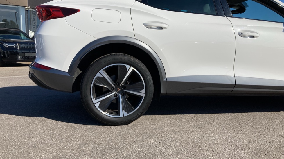 CUPRA Formentor 1.5 TSI 150 V1 5dr DSG Petrol Estate - Image 7