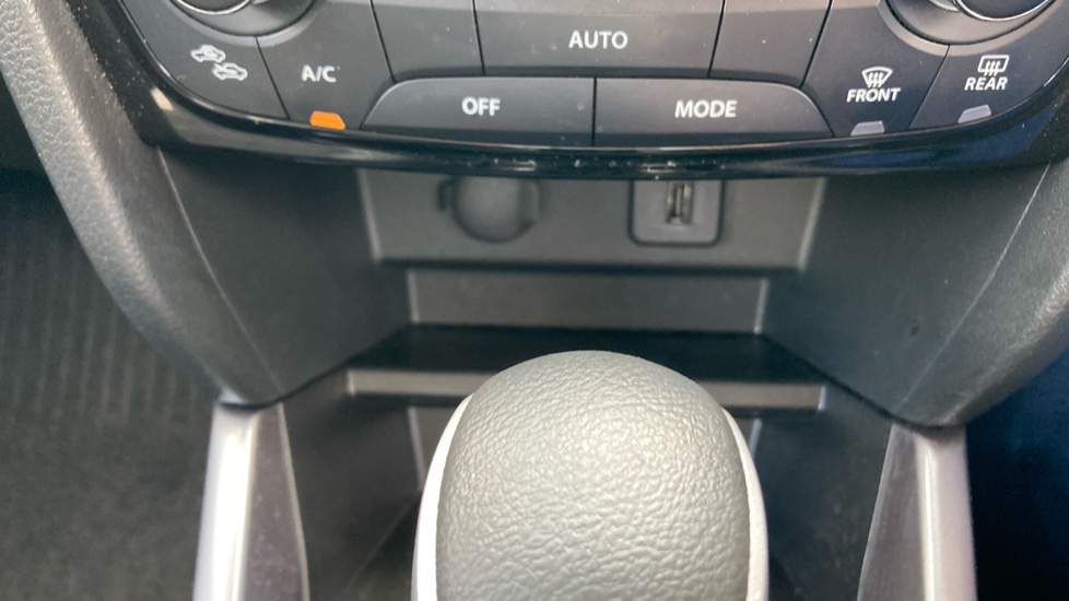 Suzuki Vitara 1.4 Boosterjet 48V Hybrid SZ5 ALLGRIP 5dr Auto Petrol Estate - Image 35