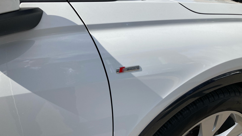 Audi Q4 e-tron 220kW 50 Quattro 82kWh S Line 5dr Auto Electric Estate - Image 74