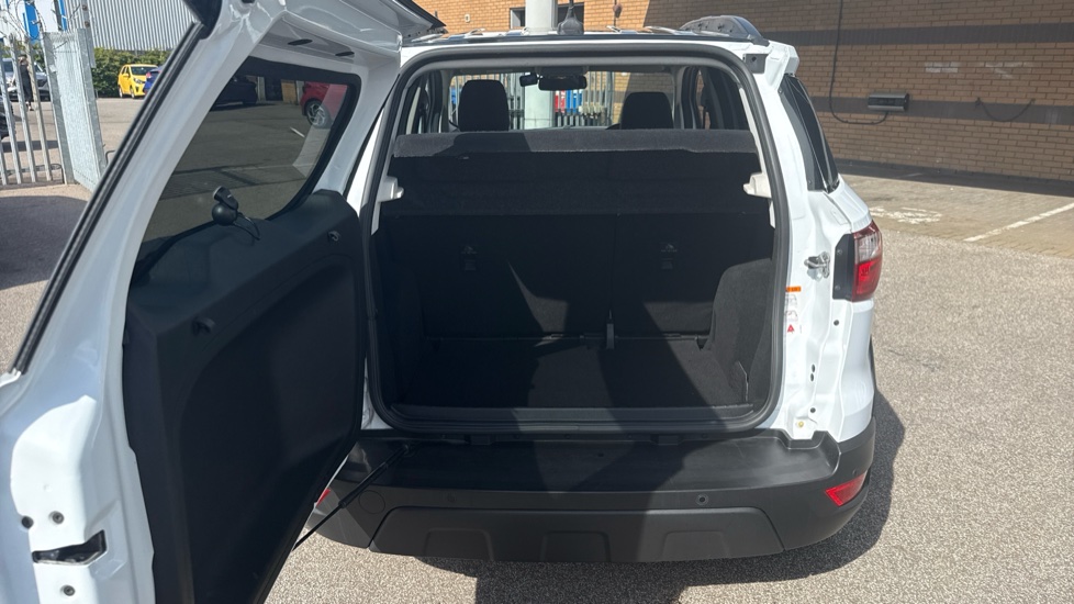 Ford EcoSport 1.0 EcoBoost 125 Active 5dr Petrol Hatchback - Image 4