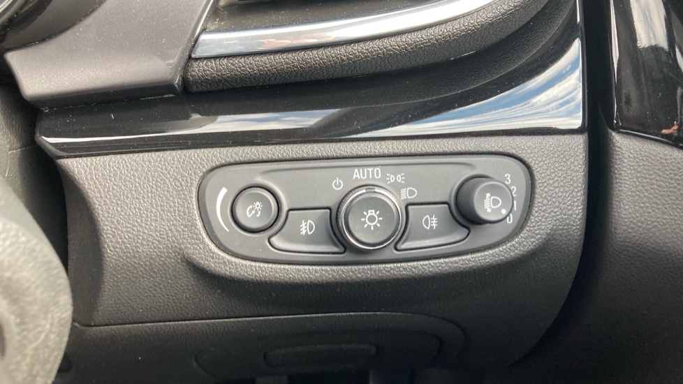Vauxhall Mokka X 1.4T Griffin 5dr Auto Petrol Hatchback - Image 25