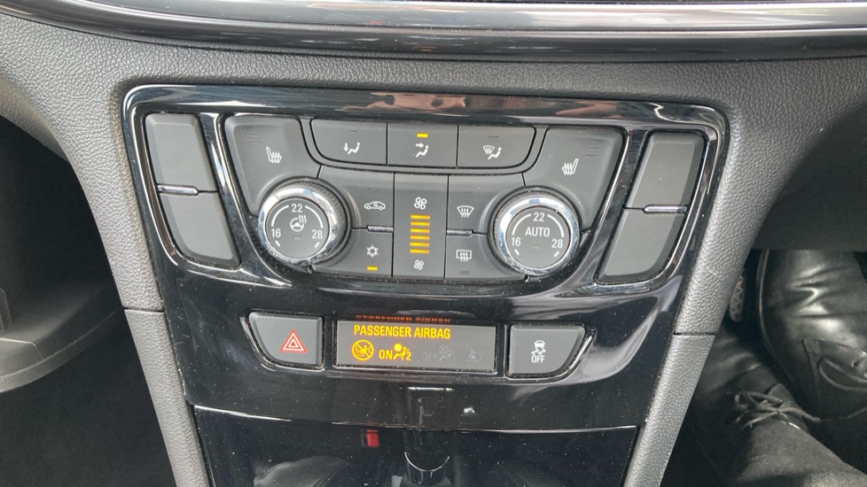 Vauxhall Mokka X 1.4T Griffin 5dr Auto Petrol Hatchback - Image 27