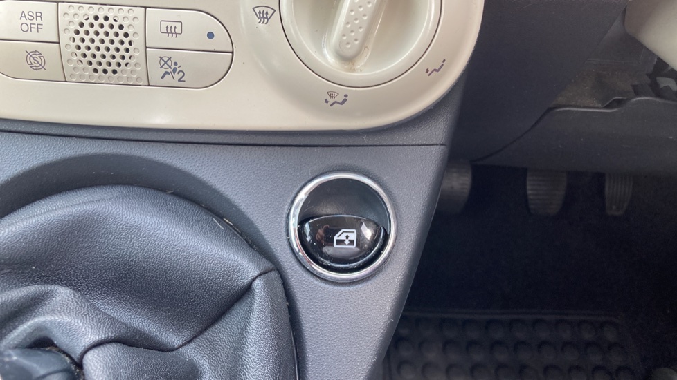 Fiat 500 1.2 Pop Star 3dr Petrol Hatchback - Image 24