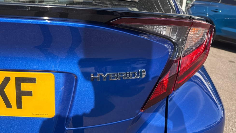 Toyota C-HR 1.8 Hybrid Icon 5dr CVT Hybrid Hatchback - Image 23