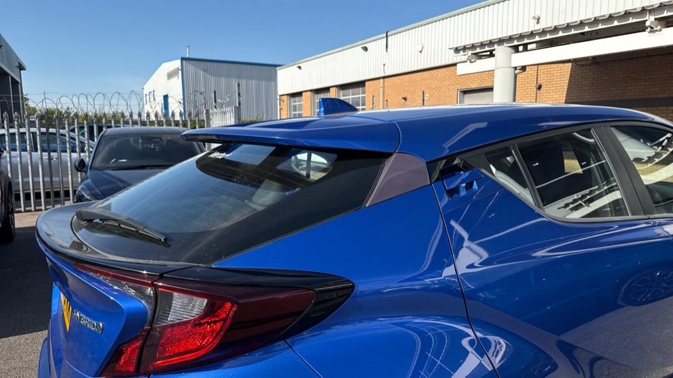 Toyota C-HR 1.8 Hybrid Icon 5dr CVT Hybrid Hatchback - Image 26