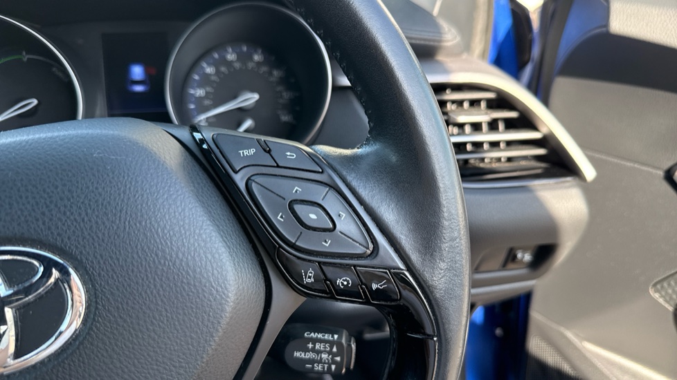 Toyota C-HR 1.8 Hybrid Icon 5dr CVT Hybrid Hatchback - Image 39