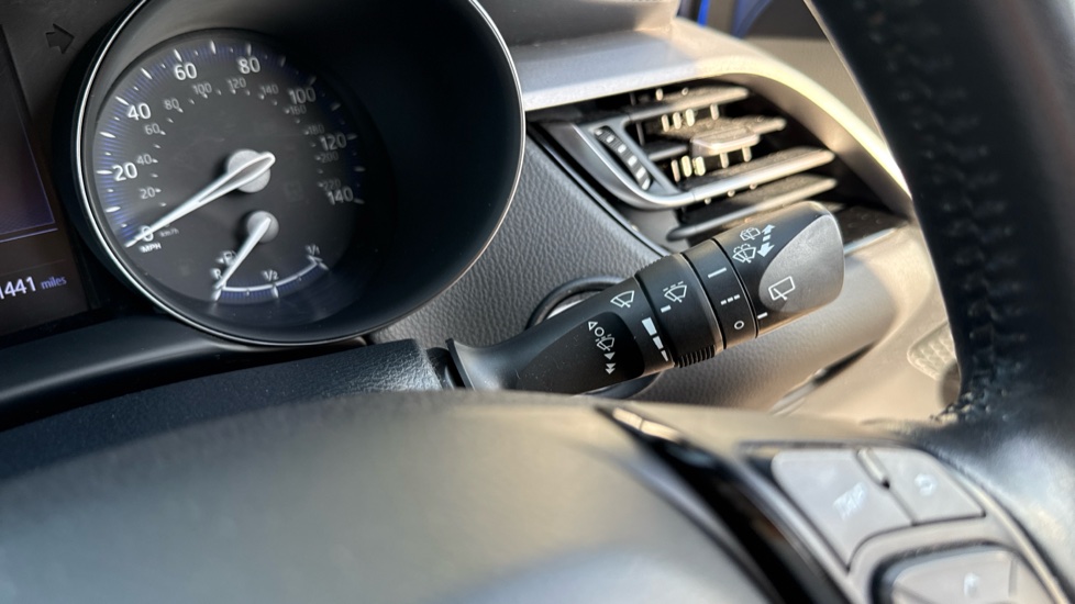 Toyota C-HR 1.8 Hybrid Icon 5dr CVT Hybrid Hatchback - Image 42