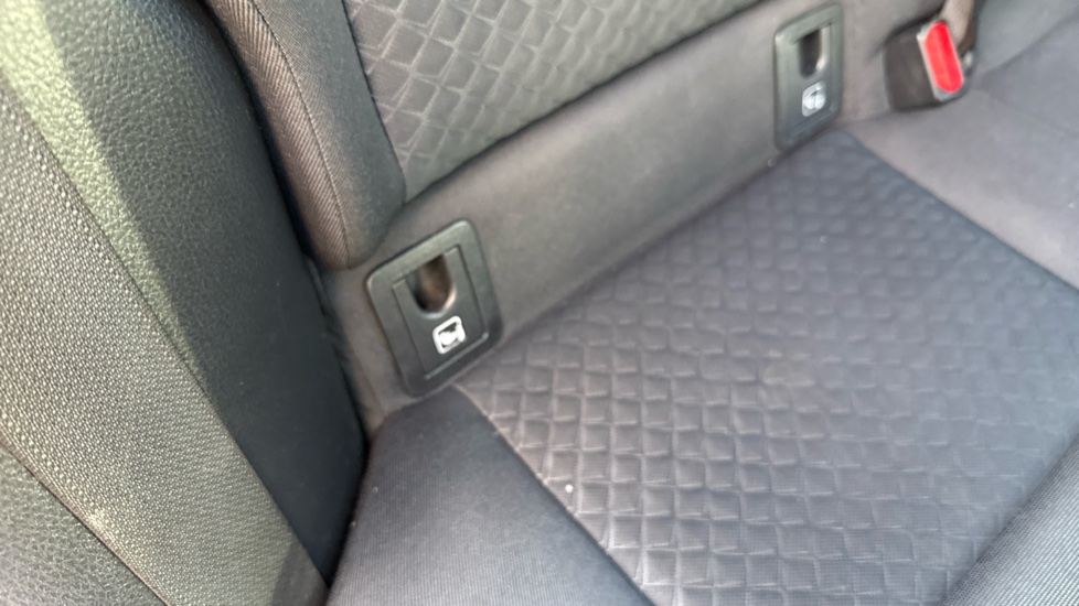 Toyota C-HR 1.8 Hybrid Icon 5dr CVT Hybrid Hatchback - Image 46