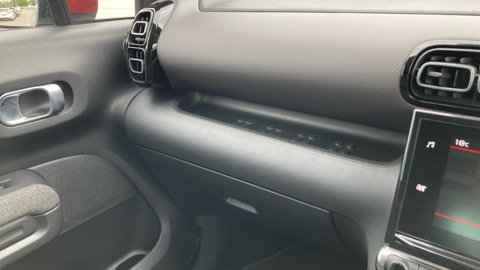 Citroen C3 Aircross 1.2 PureTech 110 C-Series 5dr Petrol Hatchback - Image 41