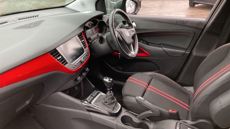 Vauxhall Crossland 1.2 Turbo [130] SRi Nav 5dr Petrol Hatchback - Image 9