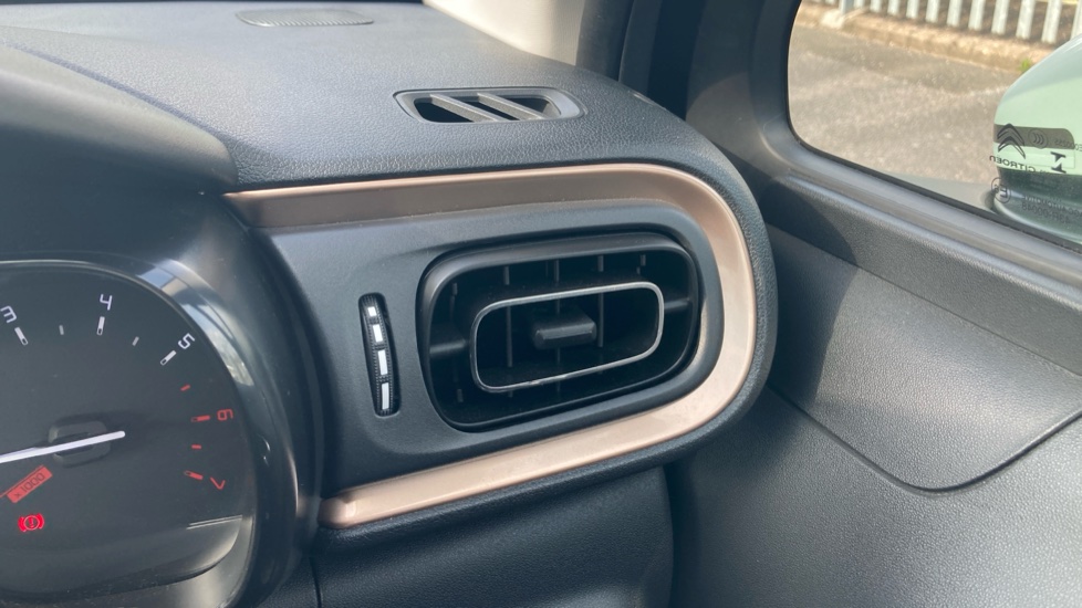 Citroen C3 1.2 PureTech 83 Origins 5dr Petrol Hatchback - Image 41