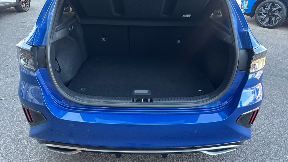 Kia Ceed 1.5T GDi ISG GT-Line 5dr Petrol Hatchback - Image 4
