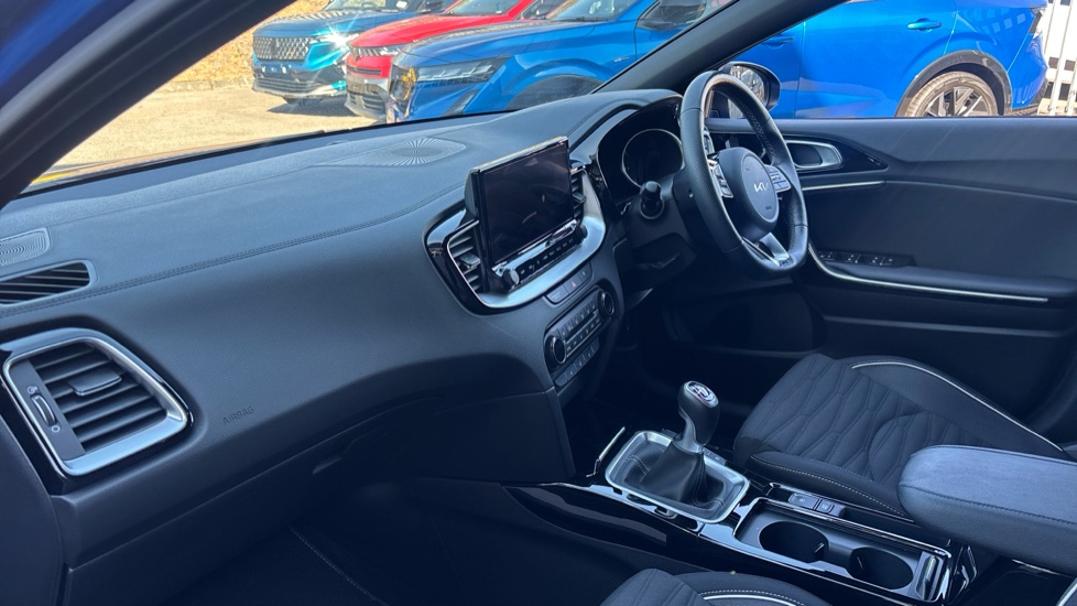 Kia Ceed 1.5T GDi ISG GT-Line 5dr Petrol Hatchback - Image 9