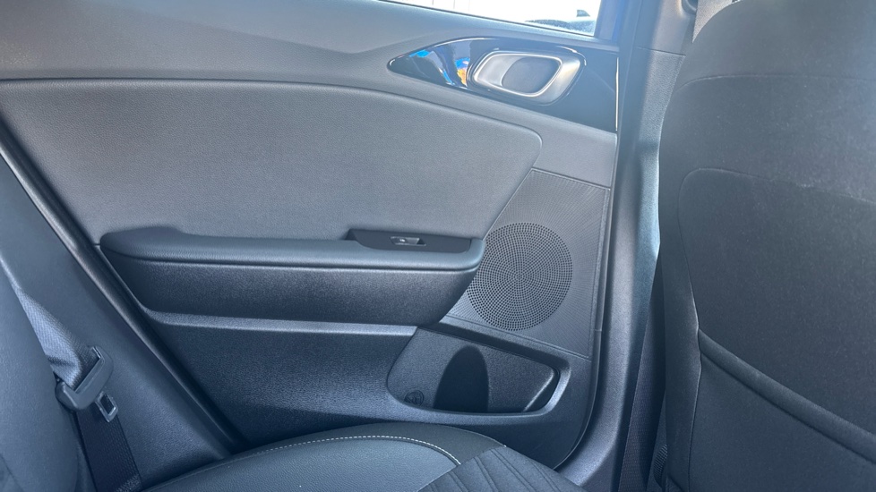 Kia Ceed 1.5T GDi ISG GT-Line 5dr Petrol Hatchback - Image 22