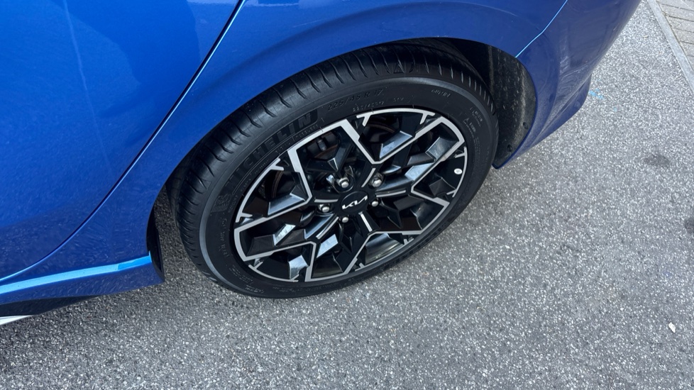Kia Ceed 1.5T GDi ISG GT-Line 5dr Petrol Hatchback - Image 27