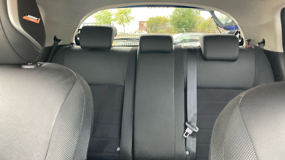 Nissan Juke 1.5 dCi Bose Personal Edition 5dr Diesel Hatchback - Image 15