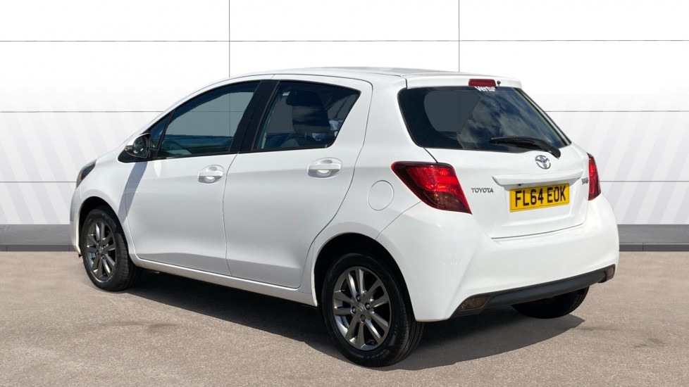 Toyota Yaris 1.0 VVT-i Icon 5dr Petrol Hatchback - Image 2