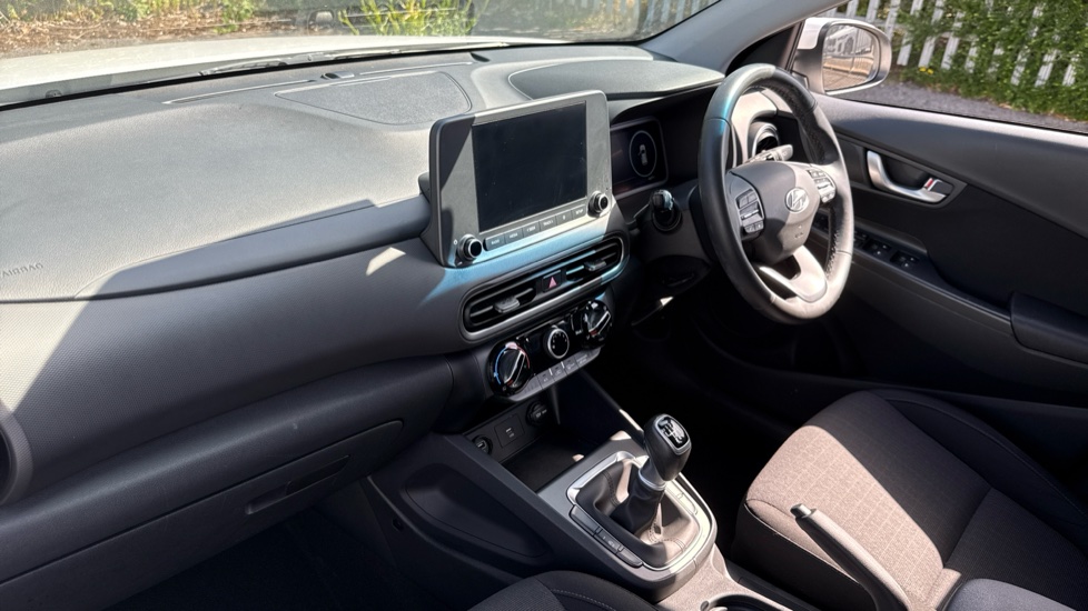 Hyundai KONA 1.0 TGDi 48V MHEV SE Connect 5dr Petrol Hatchback - Image 9