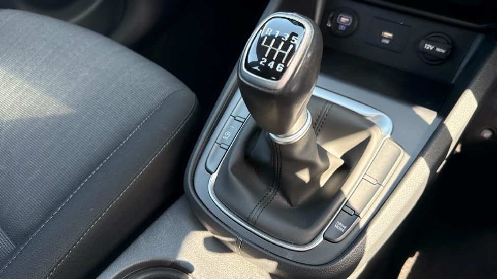 Hyundai KONA 1.0 TGDi 48V MHEV SE Connect 5dr Petrol Hatchback - Image 23