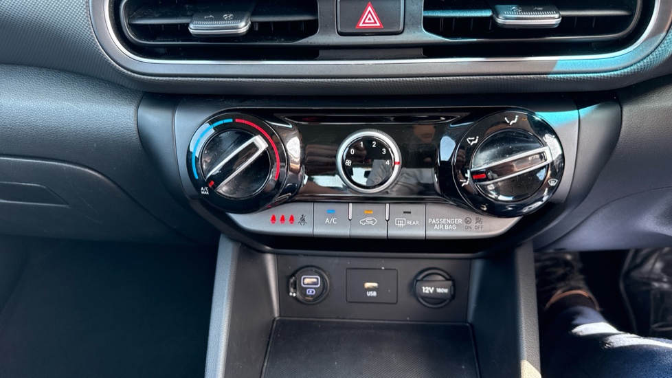 Hyundai KONA 1.0 TGDi 48V MHEV SE Connect 5dr Petrol Hatchback - Image 27