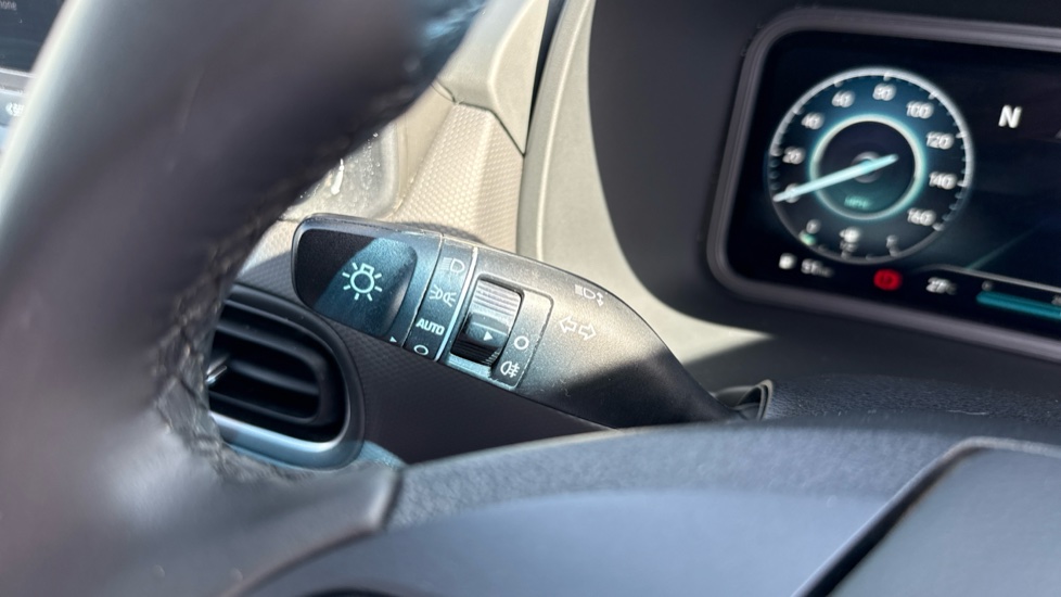 Hyundai KONA 1.0 TGDi 48V MHEV SE Connect 5dr Petrol Hatchback - Image 30
