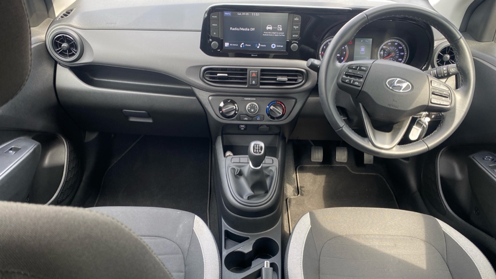 Hyundai i10 1.0 MPi SE Connect 5dr Petrol Hatchback - Image 10