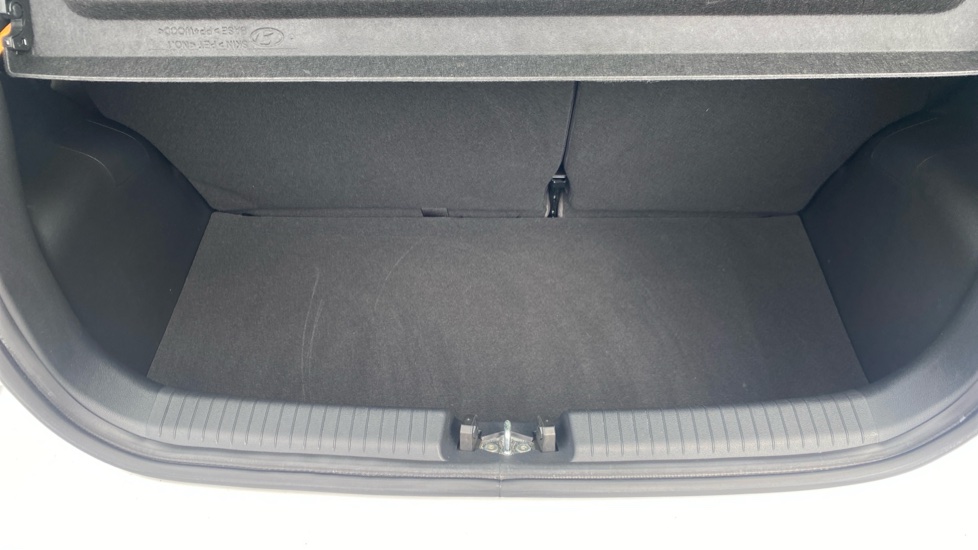 Hyundai i10 1.0 MPi SE Connect 5dr Petrol Hatchback - Image 41