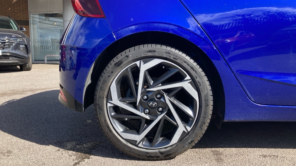 Hyundai i20 1.0T GDi 48V MHD Premium 5dr DCT Petrol Hatchback - Image 7