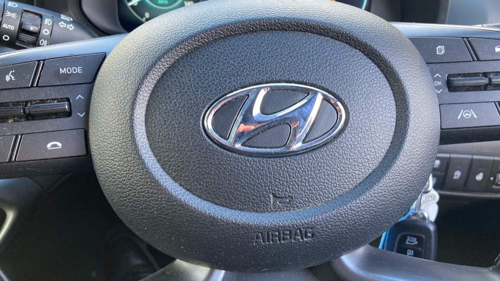 Hyundai i20 1.0T GDi 48V MHD Premium 5dr DCT Petrol Hatchback - Image 22