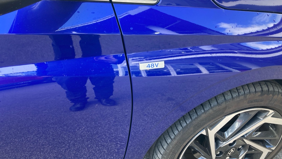 Hyundai i20 1.0T GDi 48V MHD Premium 5dr DCT Petrol Hatchback - Image 40