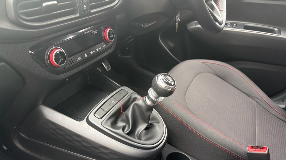 Hyundai i10 1.0 T-GDi N Line 5dr Petrol Hatchback - Image 13