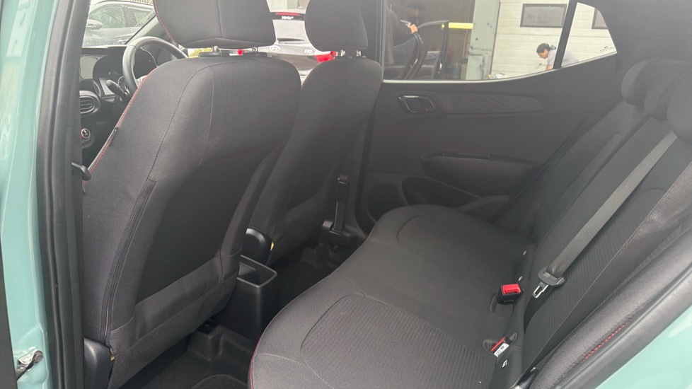 Hyundai i10 1.0 T-GDi N Line 5dr Petrol Hatchback - Image 16