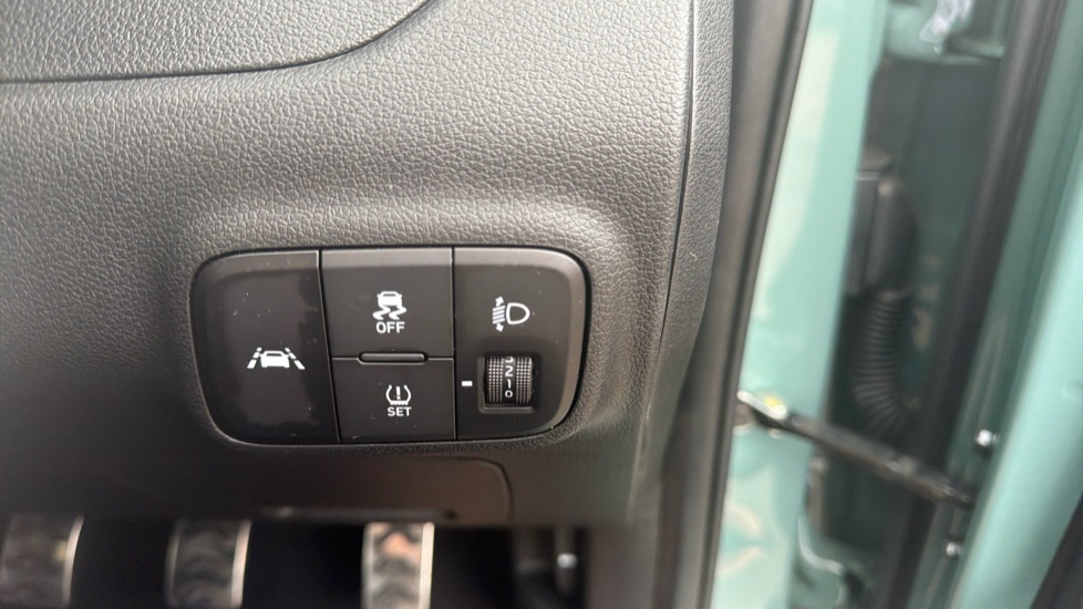 Hyundai i10 1.0 T-GDi N Line 5dr Petrol Hatchback - Image 30