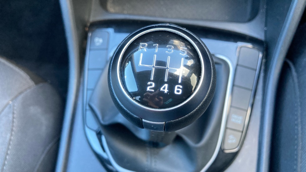 Hyundai TUCSON 1.6 TGDi SE Connect 5dr 2WD Petrol Estate - Image 29