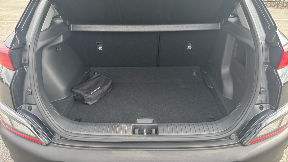 Hyundai KONA 1.0 TGDi 48V MHEV SE Connect 5dr Petrol Hatchback - Image 4