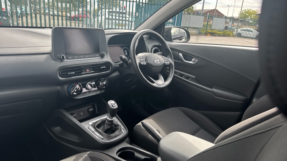 Hyundai KONA 1.0 TGDi 48V MHEV SE Connect 5dr Petrol Hatchback - Image 9