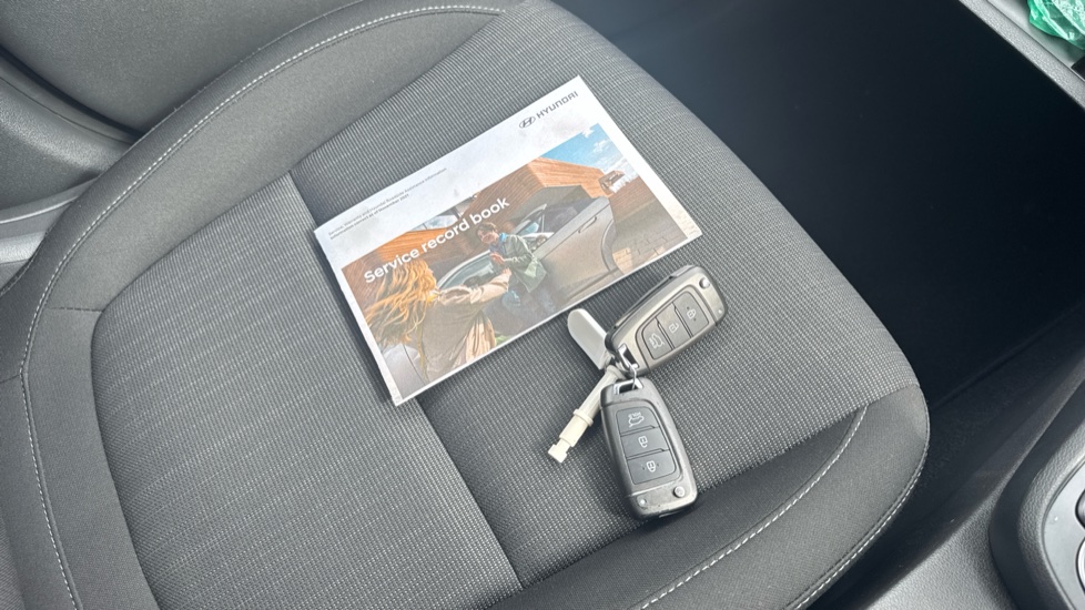 Hyundai KONA 1.0 TGDi 48V MHEV SE Connect 5dr Petrol Hatchback - Image 19