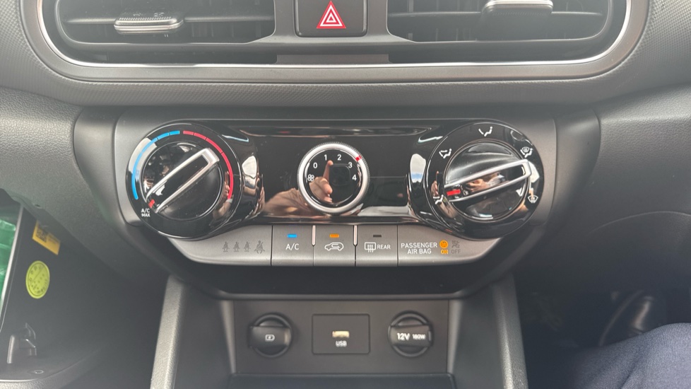 Hyundai KONA 1.0 TGDi 48V MHEV SE Connect 5dr Petrol Hatchback - Image 31