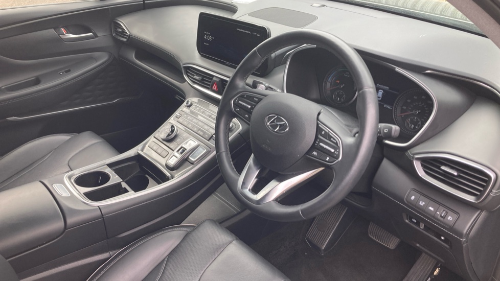 Hyundai SANTA FE 1.6 TGDi Plug-in Hybrid Premium 5dr 4WD Auto Estate - Image 11