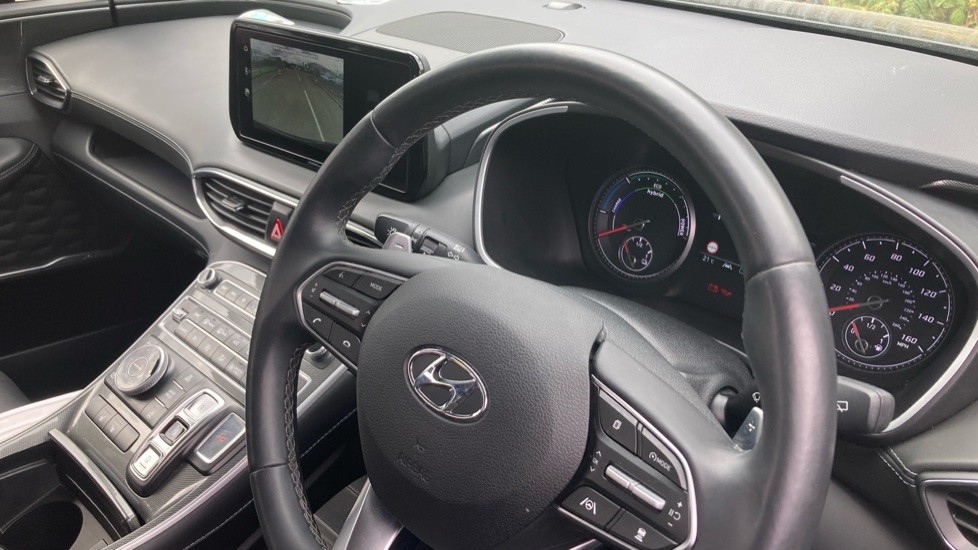Hyundai SANTA FE 1.6 TGDi Plug-in Hybrid Premium 5dr 4WD Auto Estate - Image 45