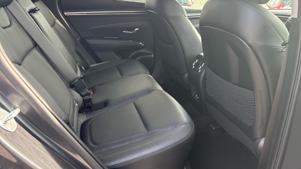 Hyundai TUCSON 1.6 TGDi Ultimate 5dr 2WD Petrol Estate - Image 16
