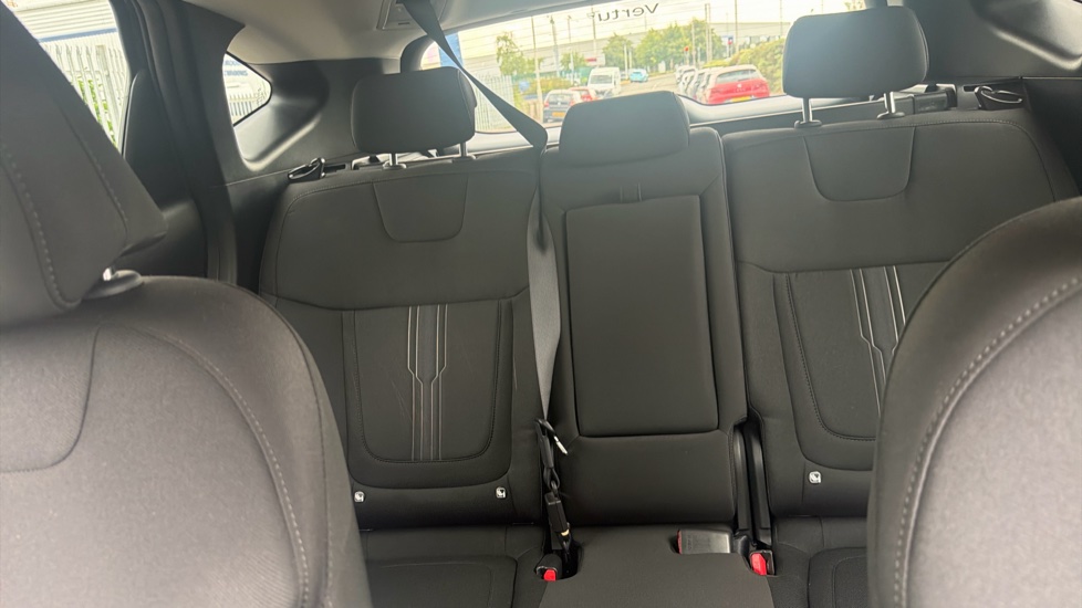 Hyundai TUCSON 1.6 TGDi Premium 5dr 2WD Petrol Estate - Image 15