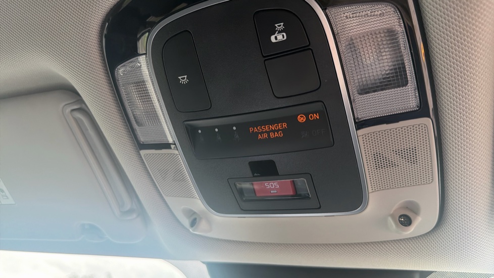 Hyundai TUCSON 1.6 TGDi Premium 5dr 2WD Petrol Estate - Image 33