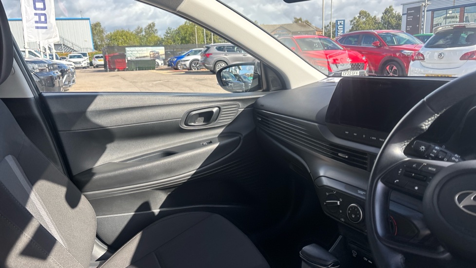 Hyundai i20 1.0T GDi Advance 5dr DCT Petrol Hatchback - Image 14