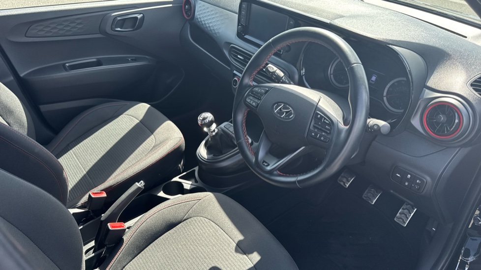 Hyundai i10 1.0 T-GDi N Line 5dr Petrol Hatchback - Image 11