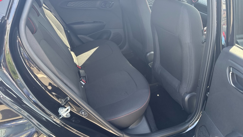 Hyundai i10 1.0 T-GDi N Line 5dr Petrol Hatchback - Image 16