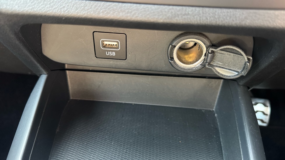Hyundai i10 1.0 T-GDi N Line 5dr Petrol Hatchback - Image 28
