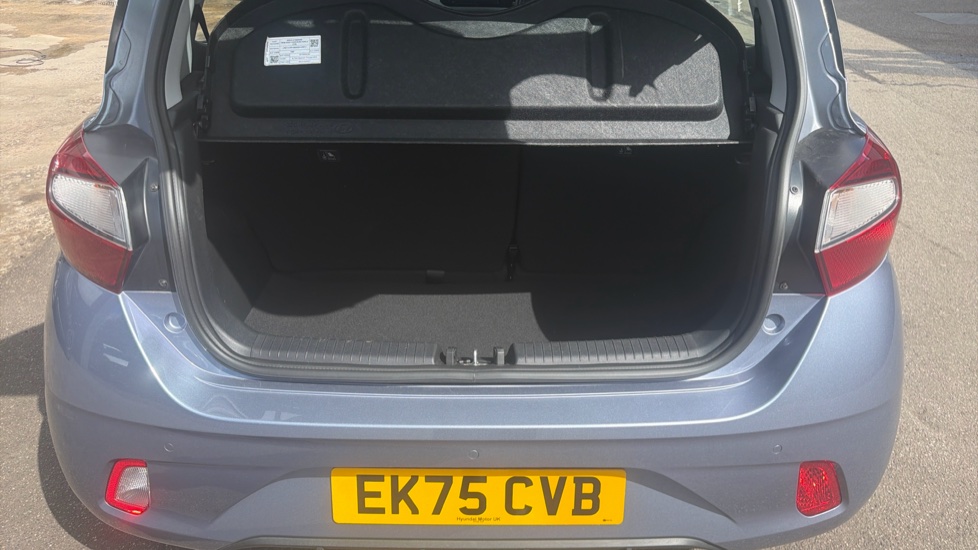 Hyundai i10 1.0 [63] Advance 5dr [Nav] Petrol Hatchback - Image 4