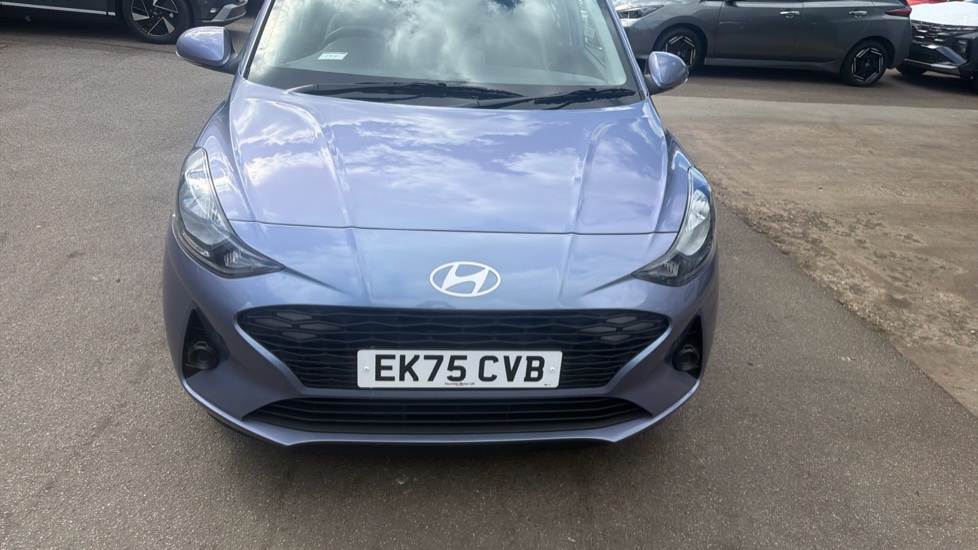 Hyundai i10 1.0 [63] Advance 5dr [Nav] Petrol Hatchback - Image 8